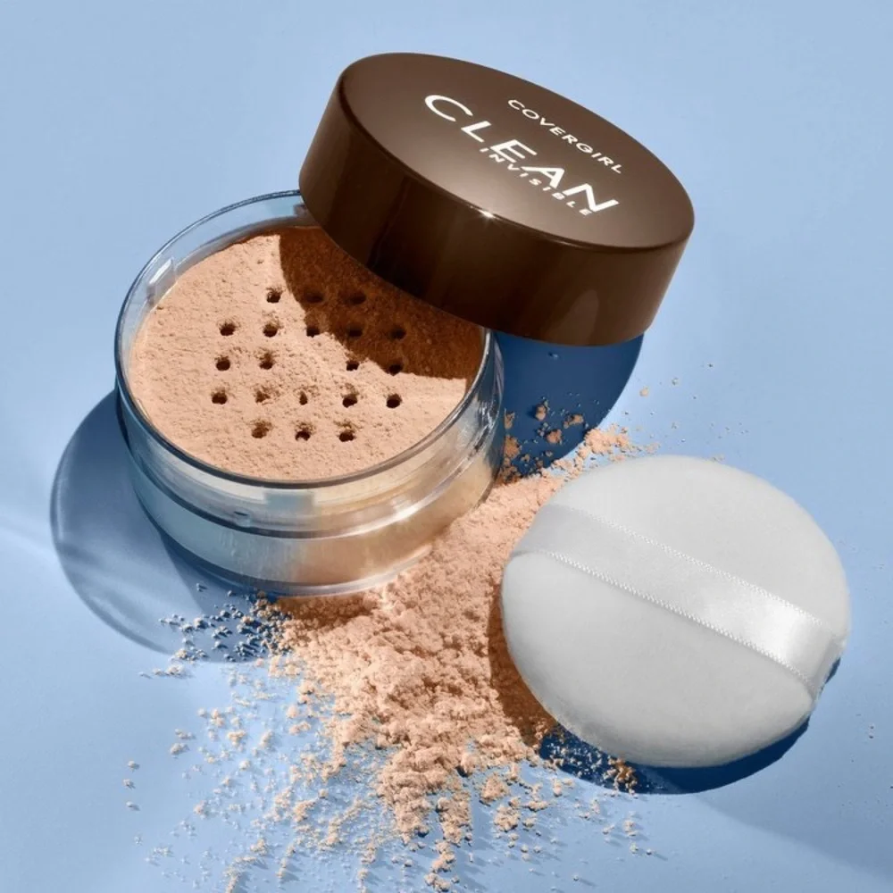 Covergirl clean invisible loose powder #110 translucent light face powder new!